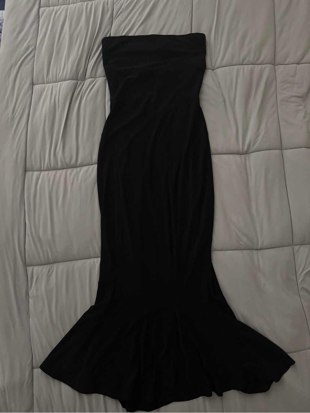 Norma Kamali strapless fishtail dress - Picture 4 of 4